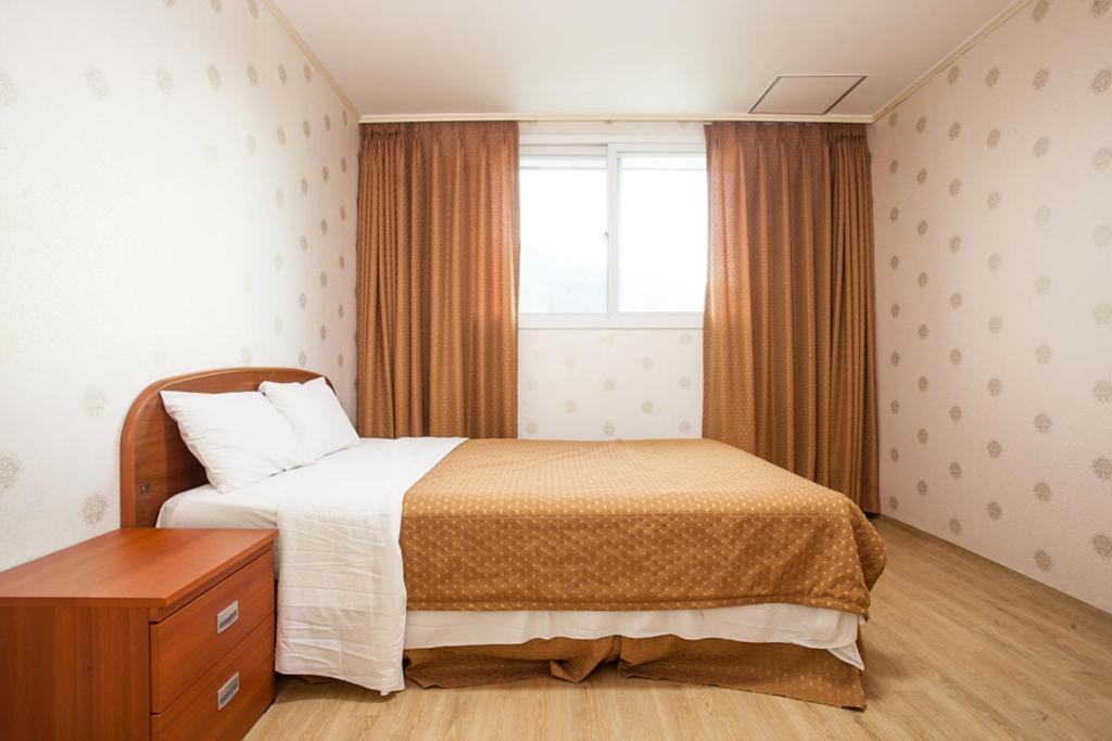 Muju Ilsung Condo Bagian luar foto